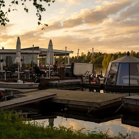 Koivuranta Igloos Botel